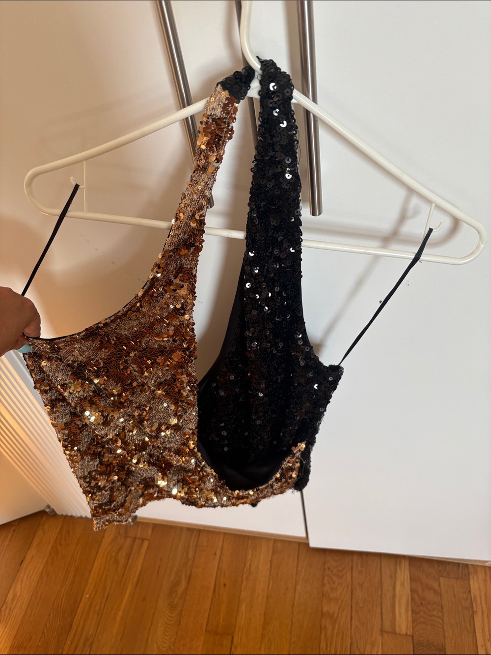 Sequin Two-Tone Crop Tank Top - Black & Gold